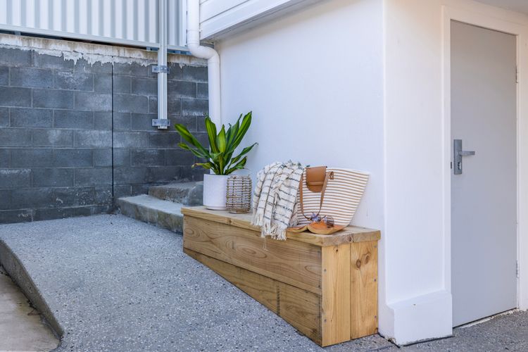 Waves at Boat Harbour, 65 Kingsley Dr – stunning house, fantastic waterviews and dog friendly
