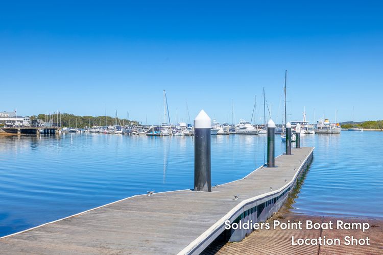 Costas Smerelda, 8/16 Soldiers Point Rd – Linen, Views, Air Con, Wi-Fi