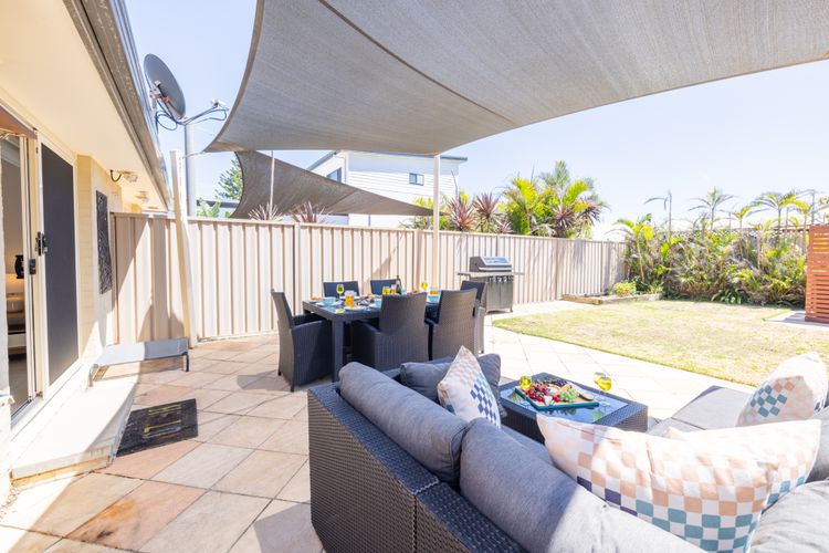 8 Ocean Avenue – Ocean Escape, Wi-Fi, views and Aircon