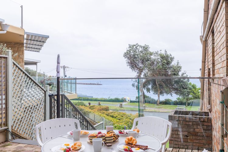 A Yachtsman Rest, 3/37 Victoria Pde – stunning unit with stunning views