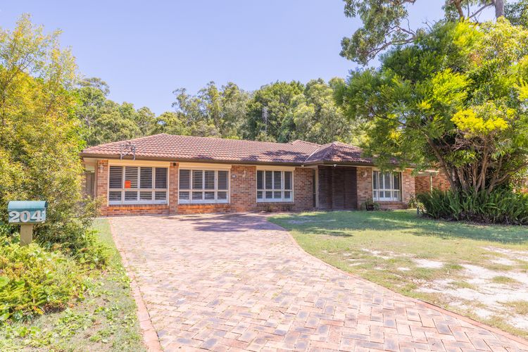 Salamander Sanctuary, 204 Salamander Way – pool, pets, linen, aircon, Wi-Fi