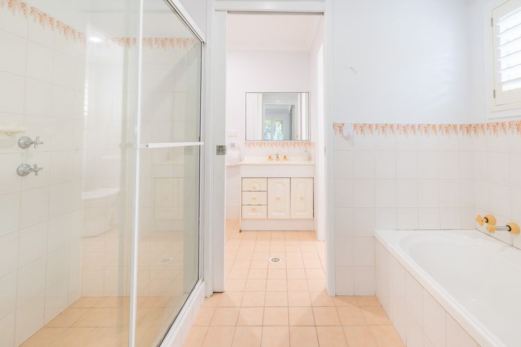 Salamander Sanctuary, 204 Salamander Way – pool, pets, linen, aircon, Wi-Fi