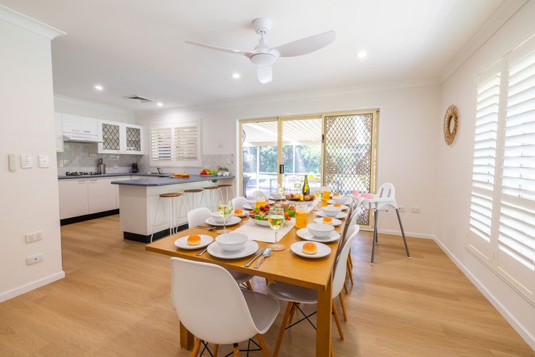 Salamander Sanctuary, 204 Salamander Way – pool, pets, linen, aircon, Wi-Fi