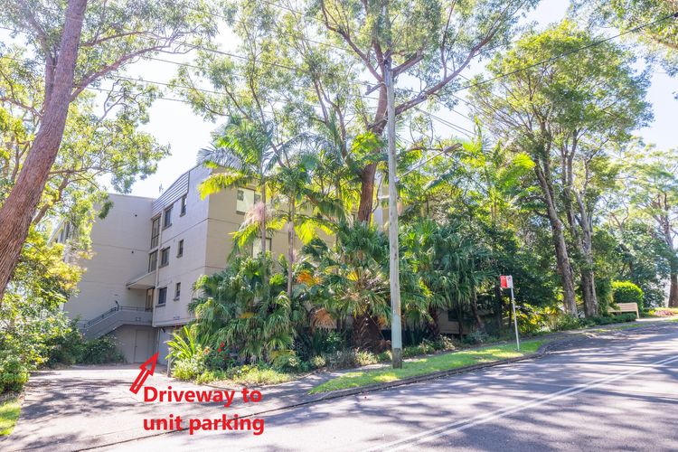 The Poplars, 16/36 Magnus St – stunning views and complex pool