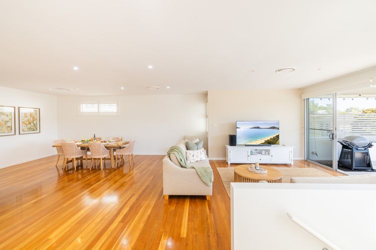 68 Saratoga Ave – Ducted Air con, Wi-Fi, Small Boat Parking