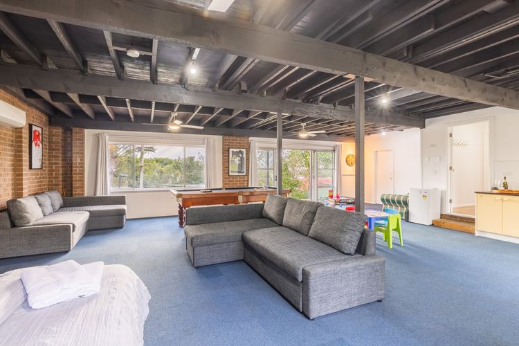 The Wreck Room, 6 Flannel Flower Fairway – fantastic house filled with activities for all