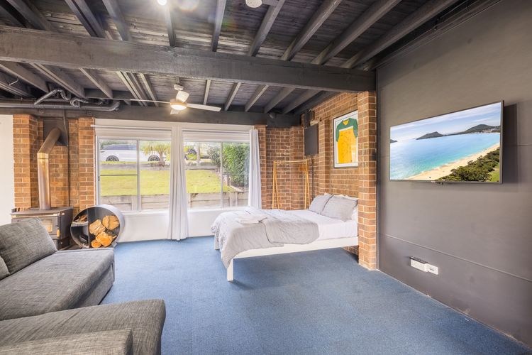 The Wreck Room, 6 Flannel Flower Fairway – fantastic house filled with activities for all