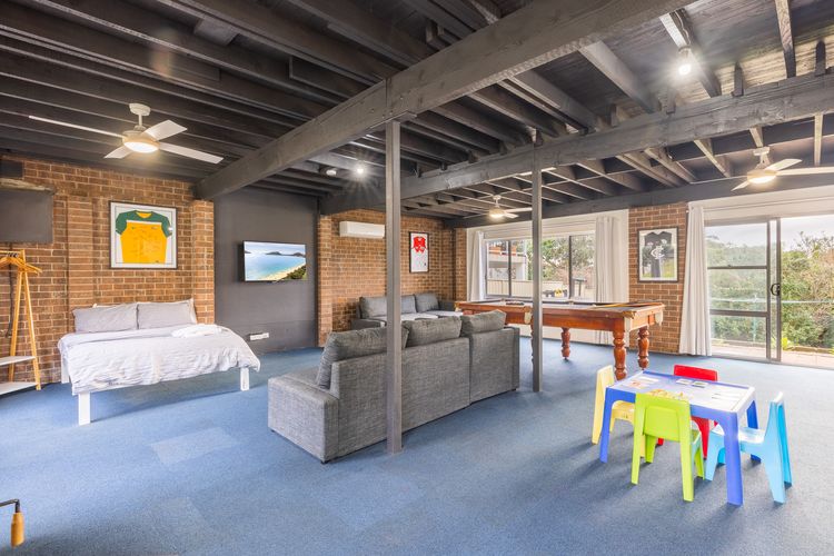 The Wreck Room, 6 Flannel Flower Fairway – fantastic house filled with activities for all