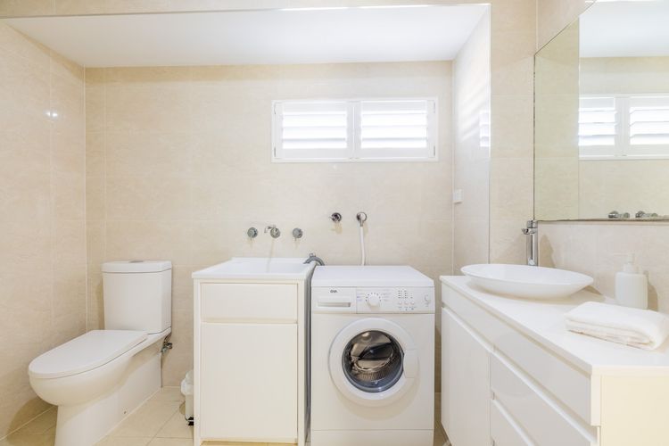 Soul of the Bay, 36 Galoola Dr – Wi-Fi, Boat Parking, Spa, Air Con