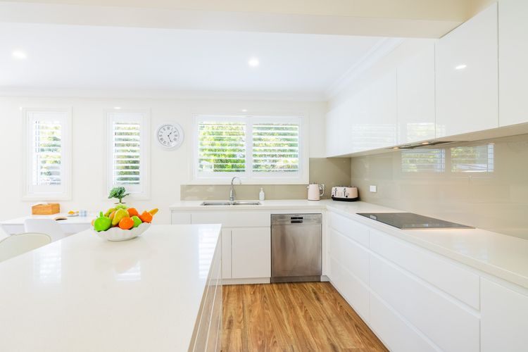 Soul of the Bay, 36 Galoola Dr – Wi-Fi, Boat Parking, Spa, Air Con