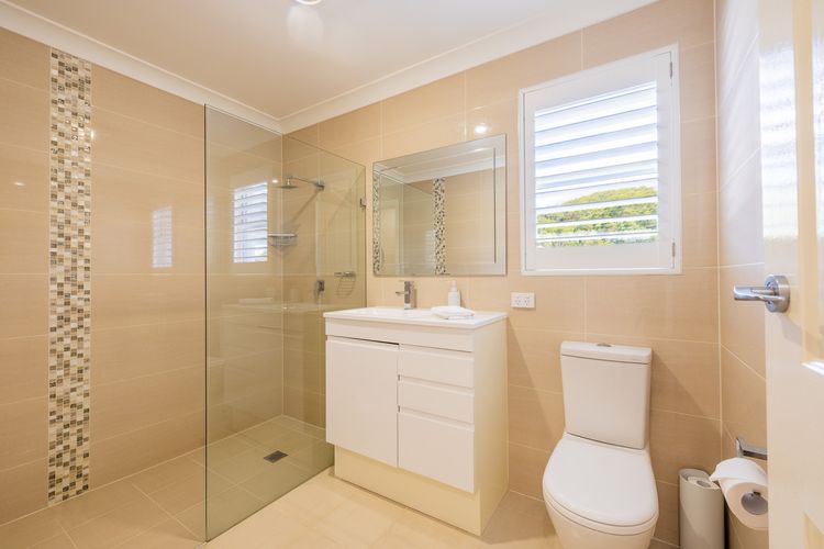 Soul of the Bay, 36 Galoola Dr – Wi-Fi, Boat Parking, Spa, Air Con