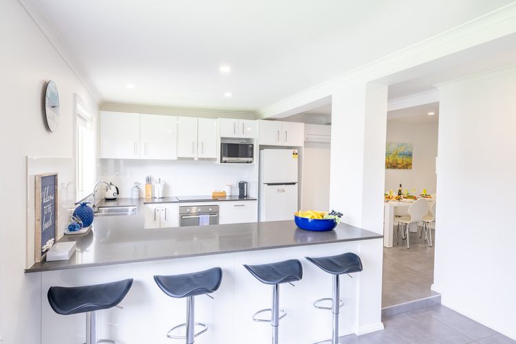Shells on the Shore, 9 Lentara St- Wi-Fi, Air con, Boat Parking, Linen