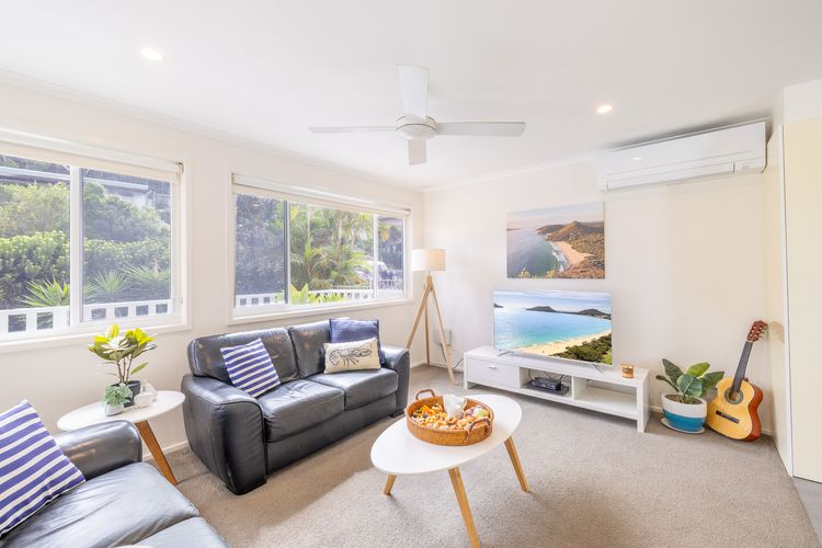 Shells on the Shore 1, 9 Lentara St – Air Con, Wi-Fi, Linen, Boat Parking