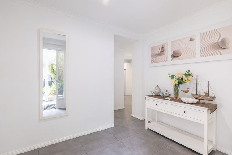 Shells on the Shore 2, 9 Lentara St – Air Con, Wi-Fi, Linen, Bed Making