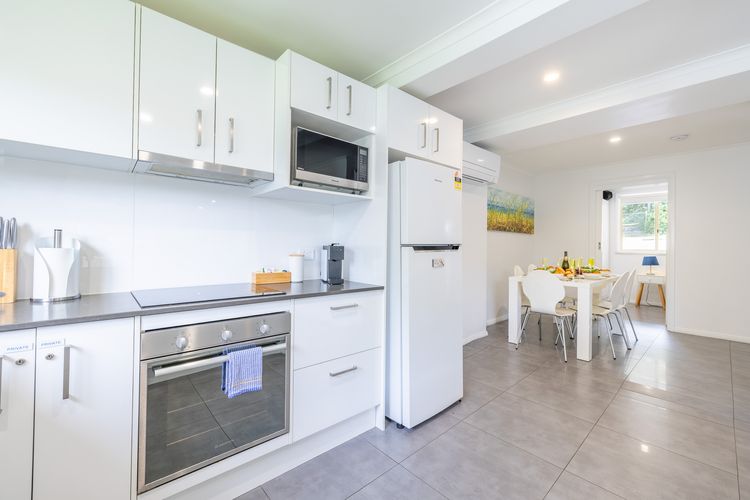 Shells on the Shore 2, 9 Lentara St – Air Con, Wi-Fi, Linen, Bed Making