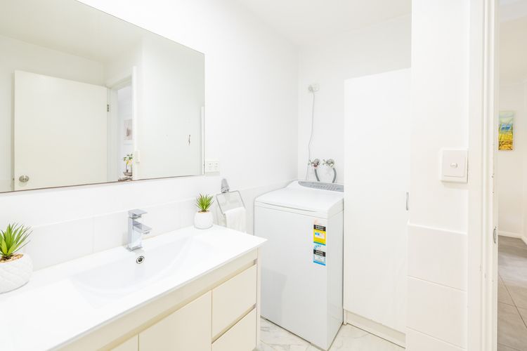 Shells on the Shore 2, 9 Lentara St – Air Con, Wi-Fi, Linen, Bed Making