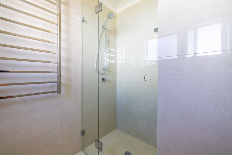 The Pelicans, 6/53 Soldiers Point Rd – stunning waterfront unit