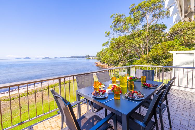 The Pelicans, 6/53 Soldiers Point Rd – stunning waterfront unit