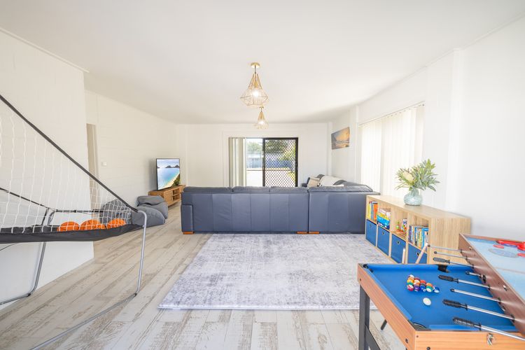 Robinson Retreat, 3 Robinson St – 4 bedrooms, 2 bathrooms, air con and Wi-Fi