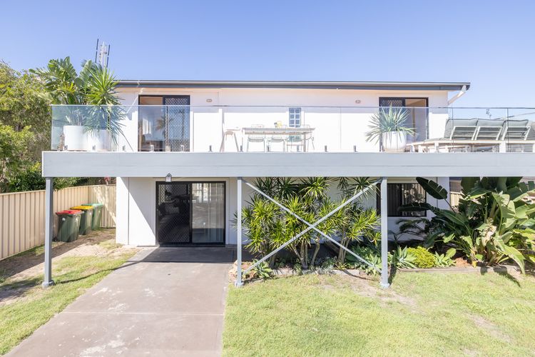 Robinson Retreat, 3 Robinson St – 4 bedrooms, 2 bathrooms, air con and Wi-Fi