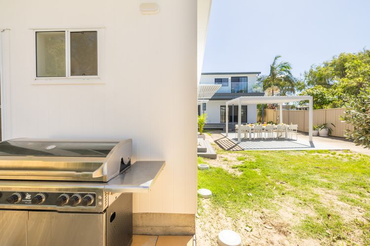 Robinson Retreat, 3 Robinson St – 4 bedrooms, 2 bathrooms, air con and Wi-Fi