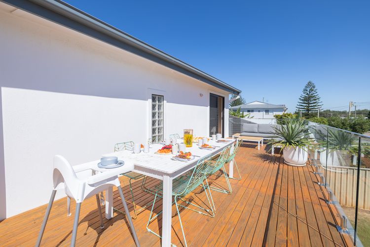 Robinson Retreat, 3 Robinson St – 4 bedrooms, 2 bathrooms, air con and Wi-Fi