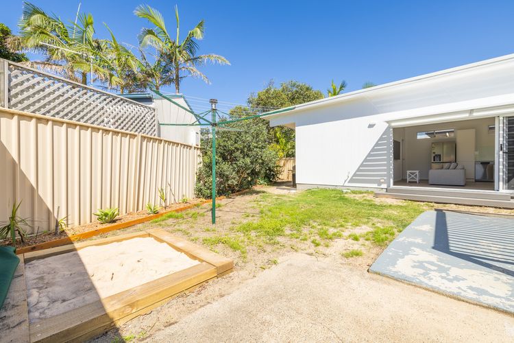 Robinson Retreat with Beach Bungalow, 3 Robinson St – air con, 2 kitchens, 6 bedrooms, 4 bathrooms
