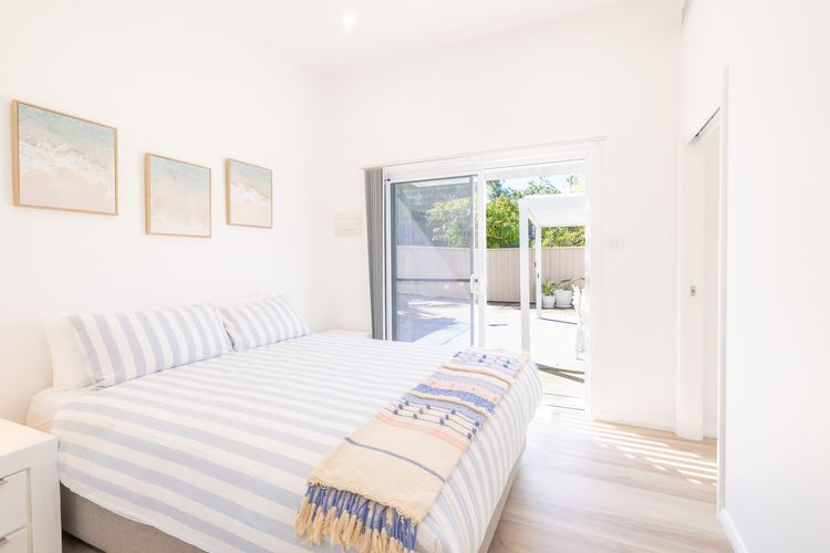 Robinson Retreat with Beach Bungalow, 3 Robinson St – air con, 2 kitchens, 6 bedrooms, 4 bathrooms