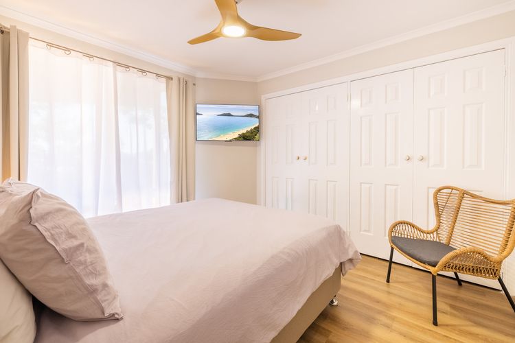 Tomaree Mews 5, 18 Tomaree St – Stunning townhouse in the heart of town