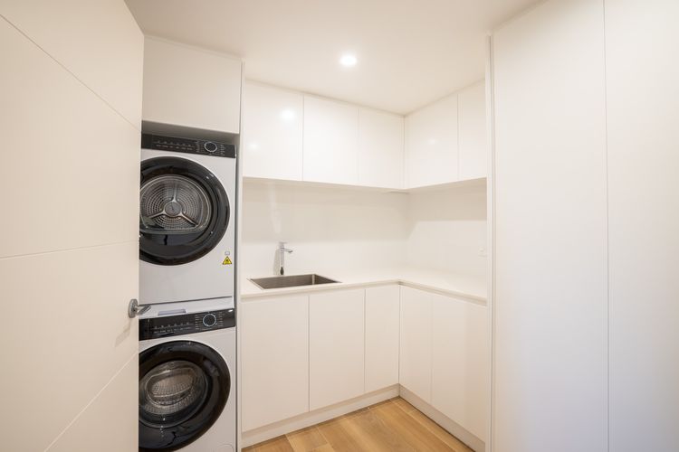 Kingfisher, 6/5-7 Ondine Cl – stunning unit with ducted air conditioning and WiFi