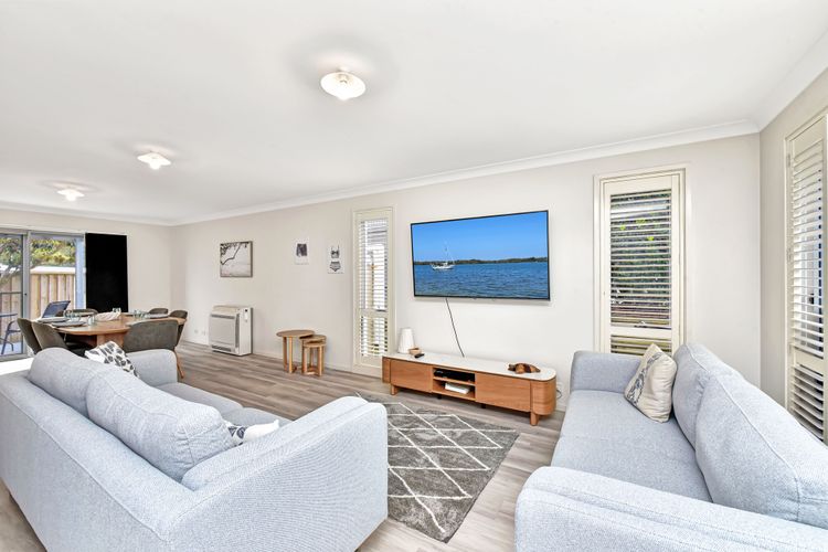 Seaspray Haven, 10 Seaspray Ave – air con, complex pool, Wi-Fi, Linen