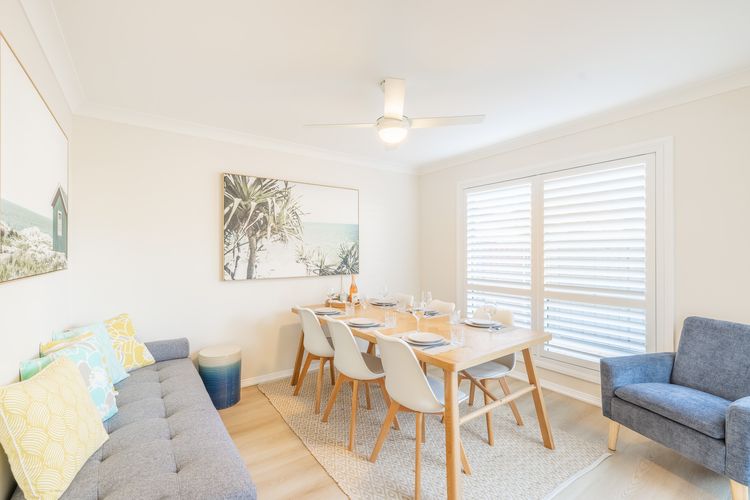 Crystal by the Bay, 4/4-6 Crystal Cl – Wifi, Air Con and Coffee machine