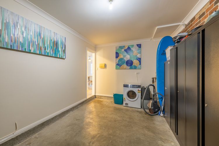 Crystal by the Bay, 4/4-6 Crystal Cl – Wifi, Air Con and Coffee machine