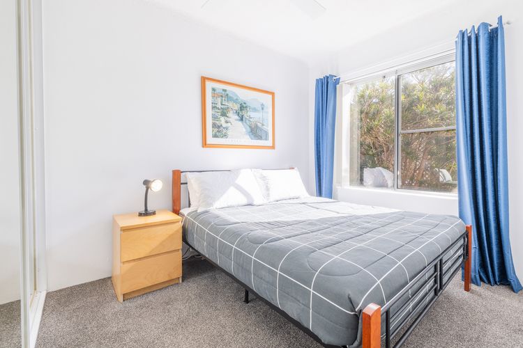 Bella Vista, 2/19 Shoal Bay Rd – 1st floor with waterviews and aircon