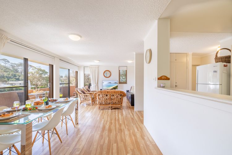 Columbia, 4/12 Columbia Cl – water views and fantastic location