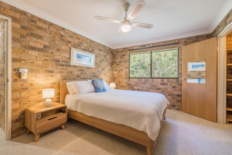 9/12 Weatherly Cl – Air Con, Secure parking close to the water