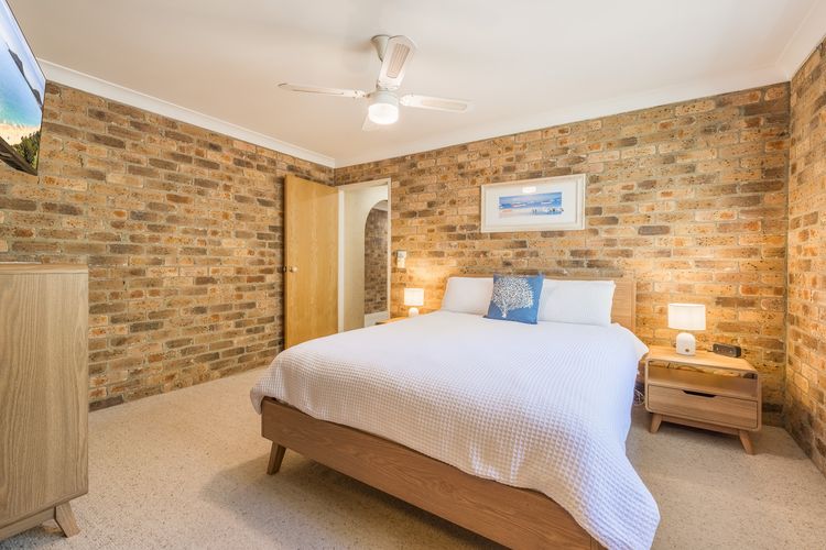 9/12 Weatherly Cl – Air Con, Secure parking close to the water