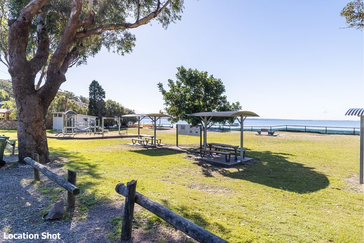 Wanda Beach Waterfront , 161 Soldiers Point Rd – waterfront, air con, linen, Wi-Fi