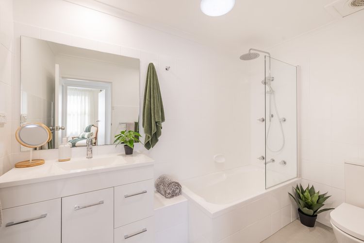 Shoal Bay 83 , 83 Horace St – Air Conditioned home away from home