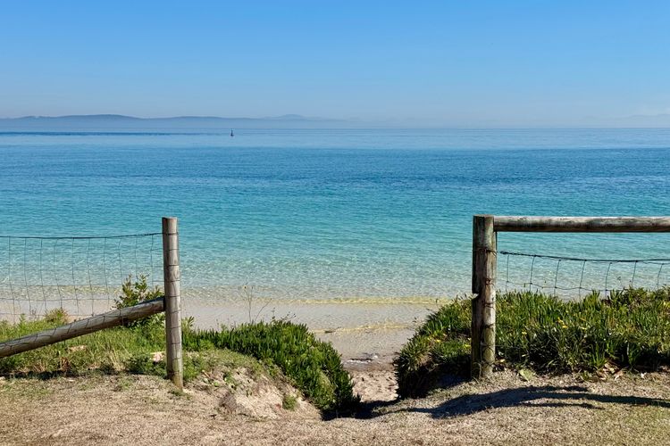 Gloucester Retreat A, 23A Gloucester St – Pet Friendly, WiFi, Linen and Bed Making