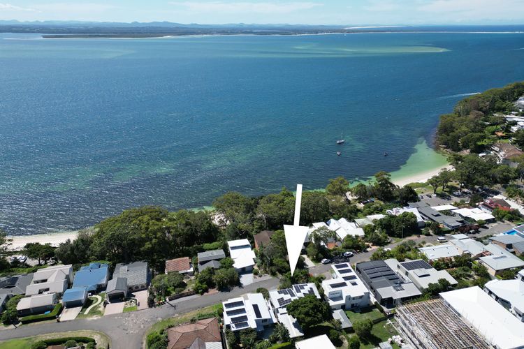 Gloucester Retreat B, 23B Gloucester St – waterviews, Wi-Fi, Linen and Bed Making