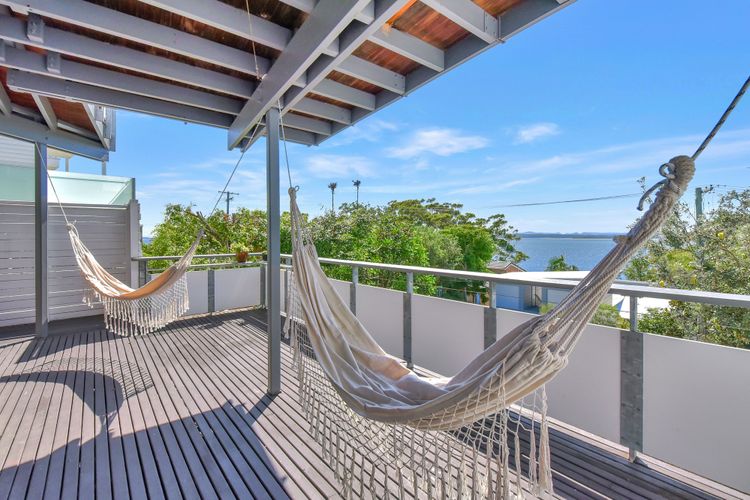 Gloucester Retreat B, 23B Gloucester St – waterviews, Wi-Fi, Linen and Bed Making