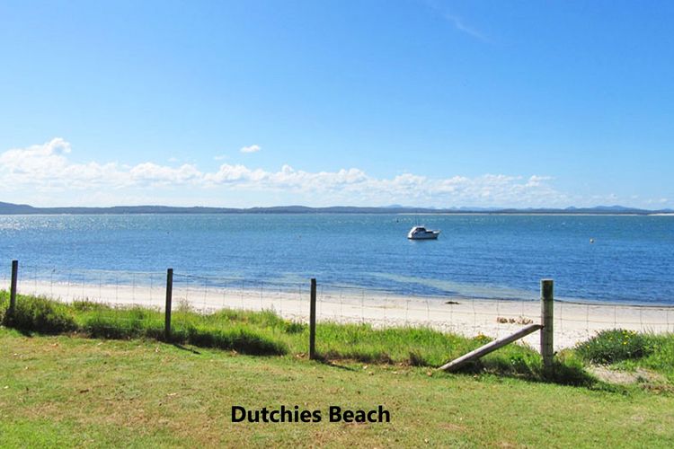 Gloucester Retreat B, 23B Gloucester St – waterviews, Wi-Fi, Linen and Bed Making