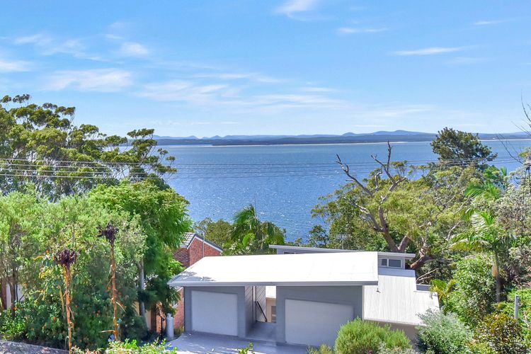 Gloucester Retreat B, 23B Gloucester St – waterviews, Wi-Fi, Linen and Bed Making