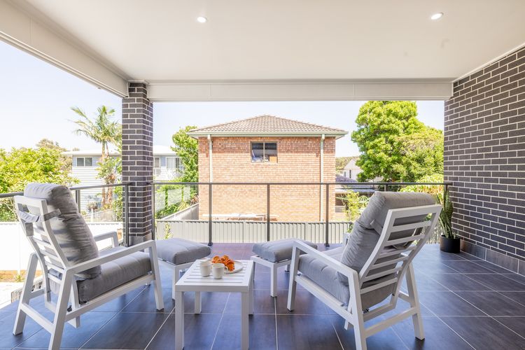 Summer Dayz Shoal Bay, 21B Tomaree Rd – ducted air and WiFi