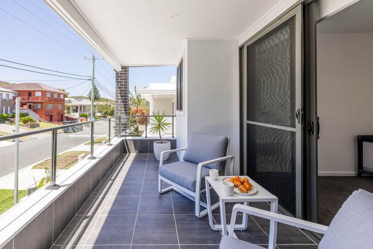 Summer Dayz Shoal Bay, 21B Tomaree Rd – ducted air and WiFi