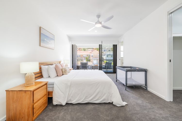 Summer Dayz Shoal Bay, 21B Tomaree Rd – ducted air and WiFi