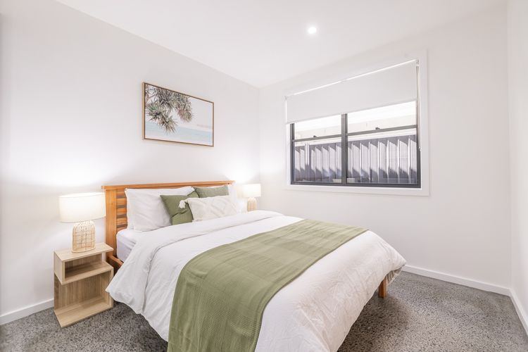 Summer Dayz Shoal Bay, 21B Tomaree Rd – ducted air and WiFi