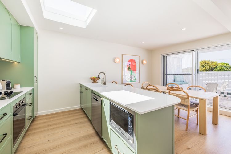 Ornos, 1/14 Market St – ducted air con, cot, highchair, Linen and Bed Making