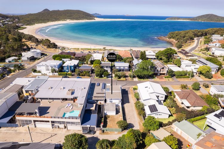 Ornos, 1/14 Market St – ducted air con, cot, highchair, Linen and Bed Making